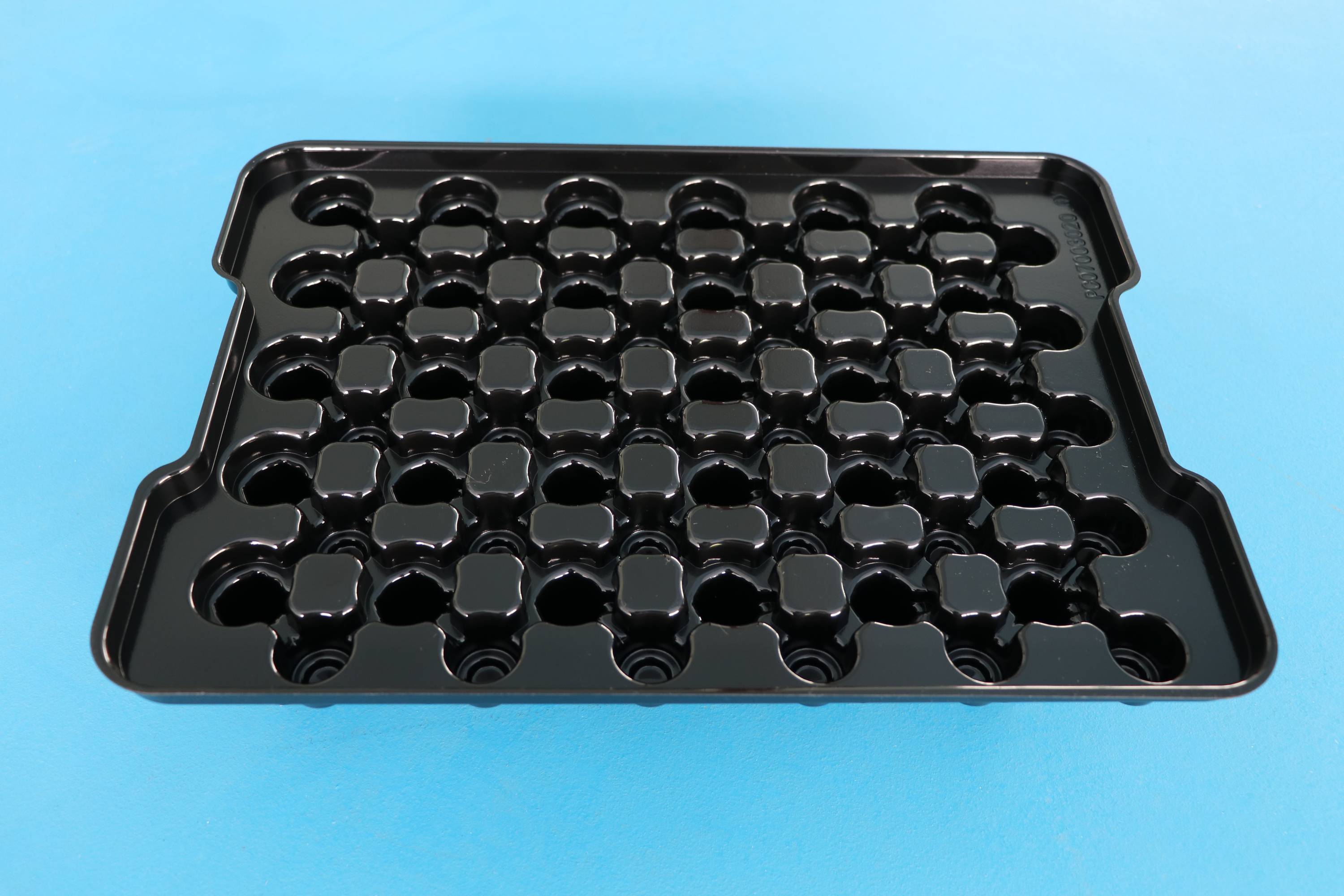 汽(qi)車零(ling)部件(jian)吸塑(su)包裝(zhuang)