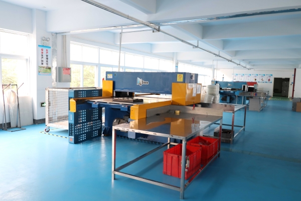 吸塑(su)包裝生産(chan)車間