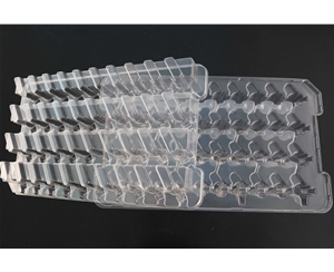 汽(qi)車零(ling)部件(jian)吸塑(su)包裝(zhuang)